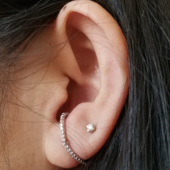 14k white gold plated brass ear cuff - Picture 4 of 8